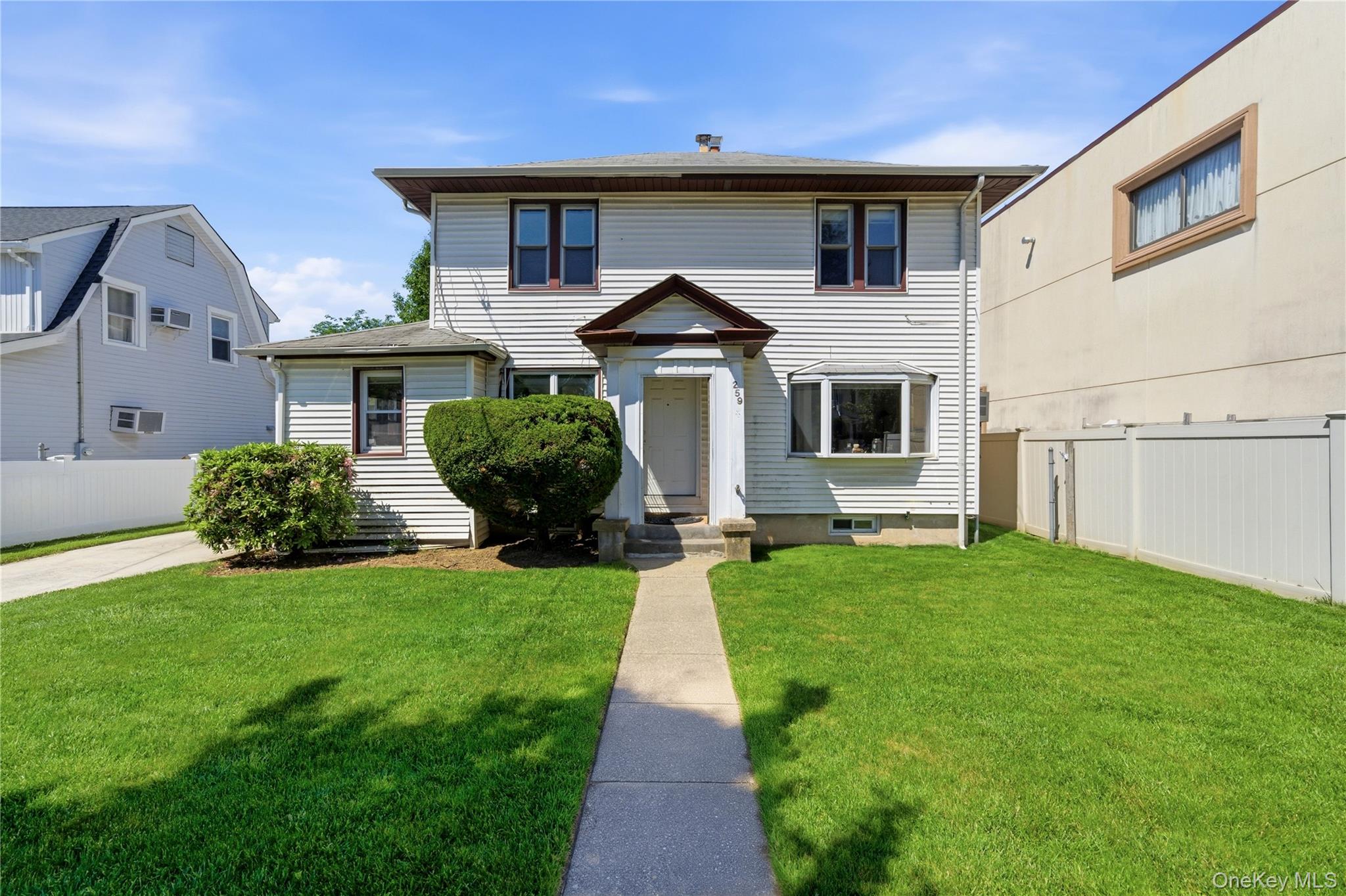 259 Wellington Road, North Hempstead, NY 11501